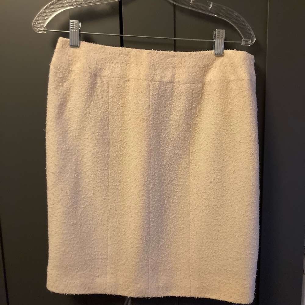 Vintage Authentic Chanel Boutique Ivory Tweed Mini Skirt